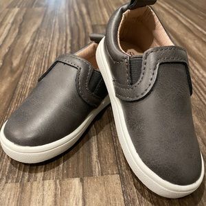 Monkey Feet 12-18M slip on shoes